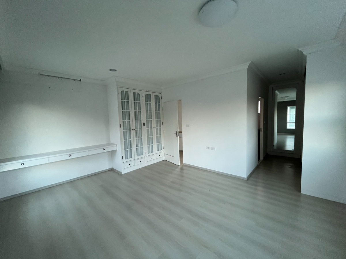 รูป บ้านเดี่ยว 2 ชั้น โครงการ วิลลาจจิโอ ปิ่นเกล้า-ศาลายา (หน้าสวน) ถนนอัจฉริยะพัฒนา 2 ต.ศาลากลาง อ.บางกรวย จ.นนทบุรี (ราคา 4,446,000 บาท ) - รูปที่ 27/44