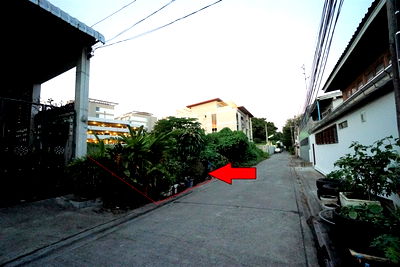 Land for sale Kasem Bundit Phatthanakan University  : FOR SALE  LAND PROPERTY  8900000 BAHT.