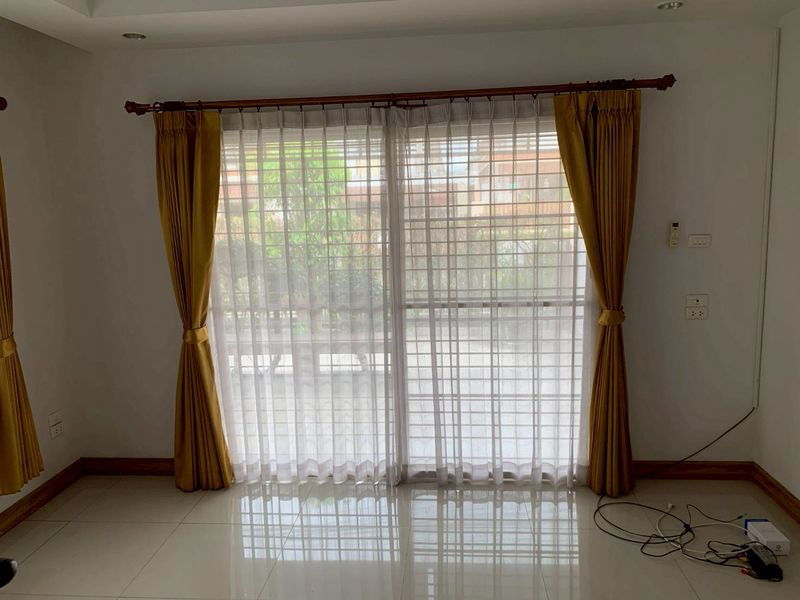 picture Two-storey detached house for sale, Baan Klang Suan project, Takhian Tia, Bang Lamung, Chonburi - 3/16