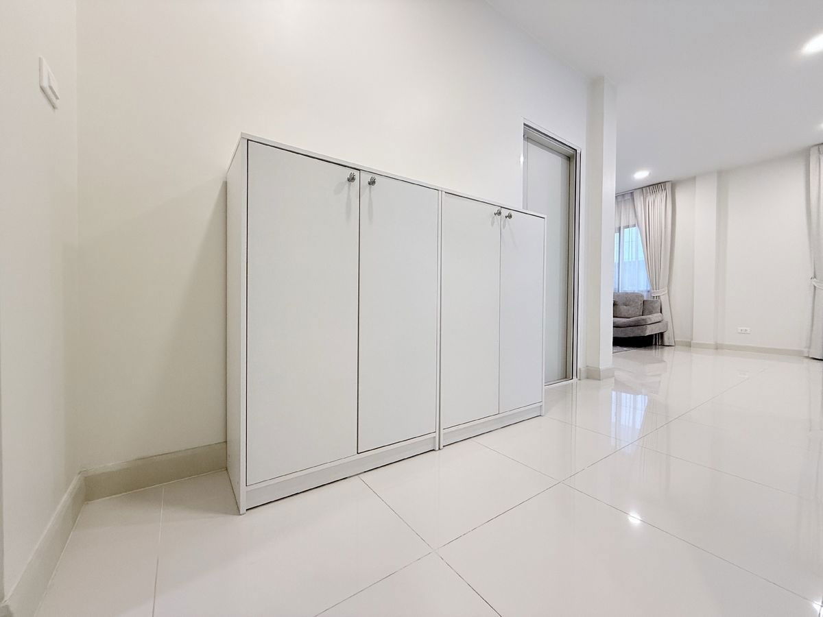 picture S919 [For Sale] Centro Bangna 💰 Price 8,900,000 baht 🚆 BTS Bangna - 13/23