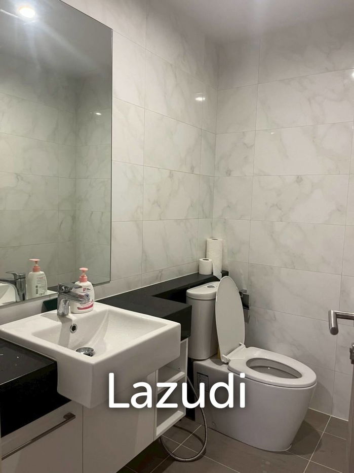 picture Luxurious High-Rise Condo in Supalai Riva Grande - 18/20