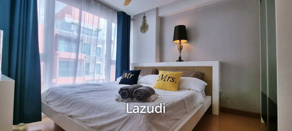 picture 1 Bed 1 Bath 40 SQ.M. Sunset Boulervad 2 - 8/9