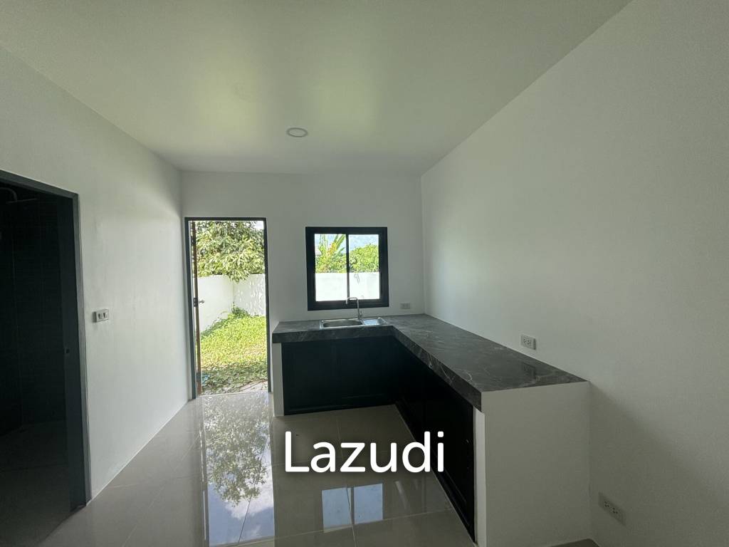 picture Thai Freehold- Charming 2-Bedroom Townhouse near Boat Avenue - 14/18