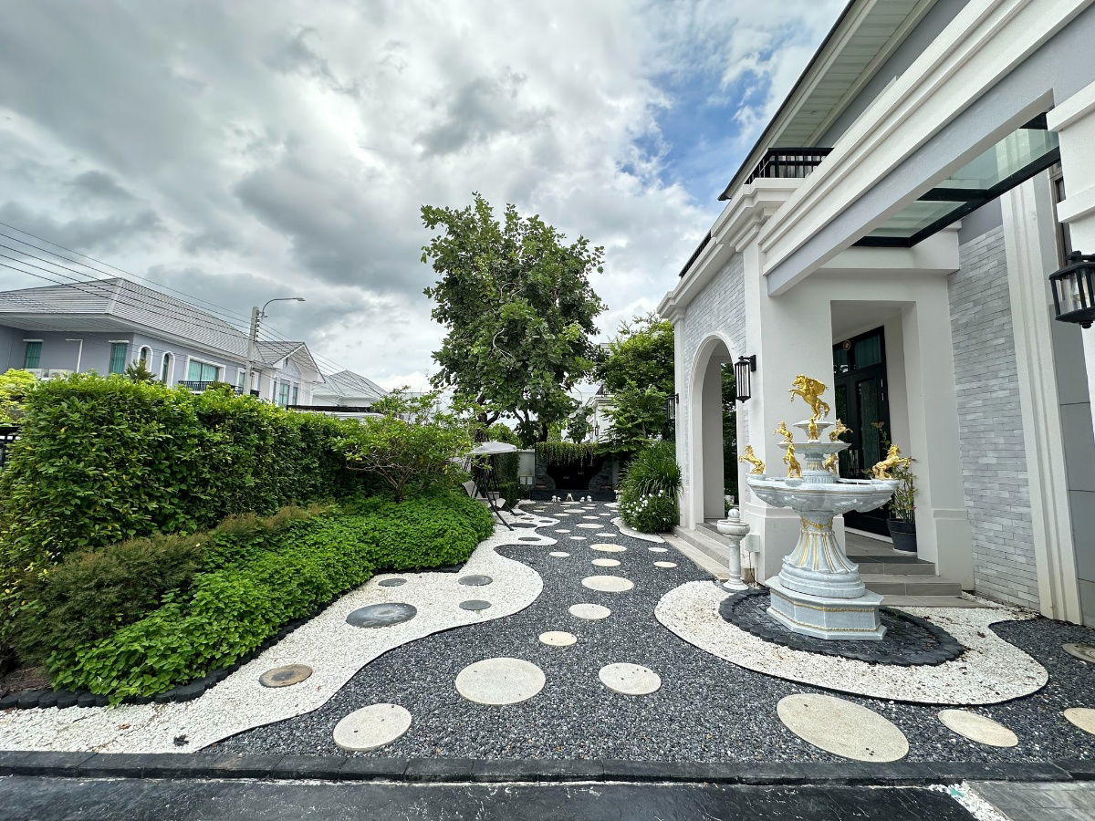 picture ✨For rent Perfect Masterpiece Sukhumvit 77 ready to move in immediately  - 30/30