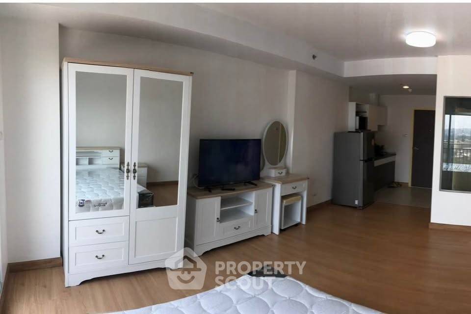 picture Studio Condo at Supalai Mare Pattaya close to Pattaya South (ID 2454291) - 5/8