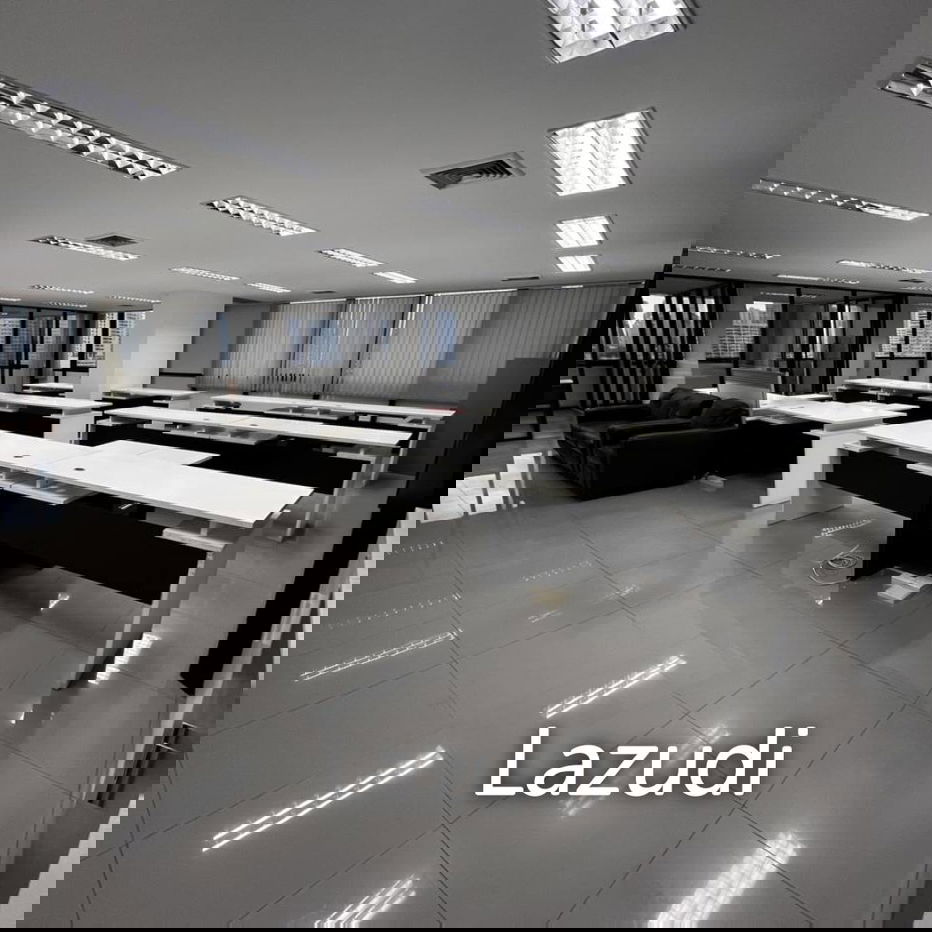 รูป Modern Furnished Office Space in Khlong Tan Nuea Bangkok - รูปที่ 3/28