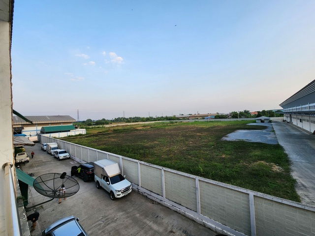 picture FOR SALE  COMMERCIAL BUILDING PROPERTY  2900000 BAHT. - 7/8