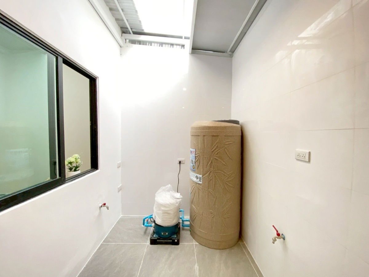 รูป ทาวน์เฮ้าส์ รีโนเวทใหม่ ทำเลดี ใกล้รถไฟฟ้า 2สาย สีชมพูและสีเขียว ม.เดอะคอนเนค 28 วัชรพล - เพิ่มสิน สายไหม - รูปที่ 11/17