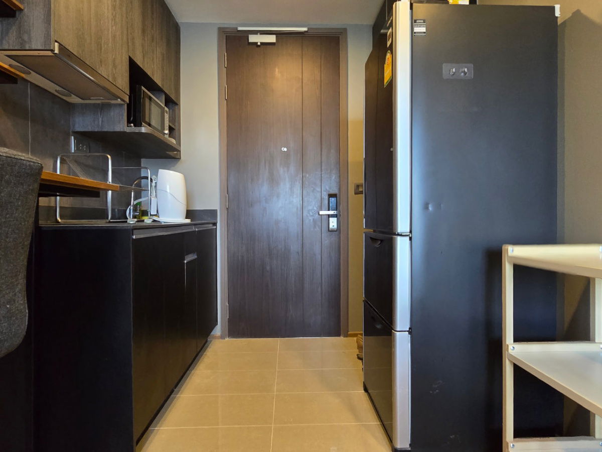 picture Ashton Chula Silom【𝐑𝐄𝐍𝐓】🔥Clean and elegant tones, the essence of classy minimalism🔥 Contact Line ID: @hacondo - 9/10