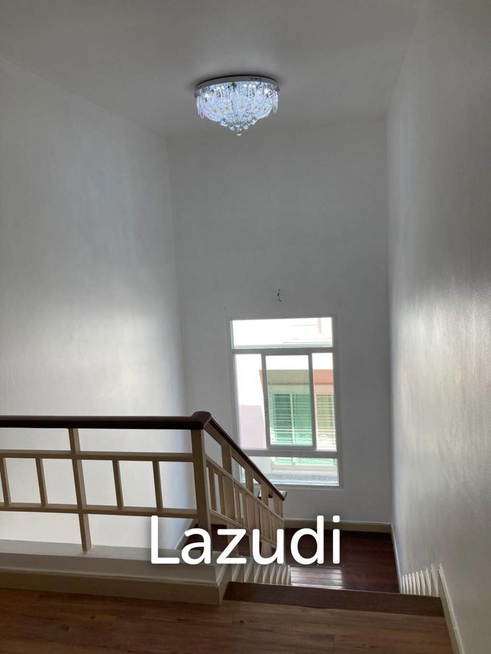 picture GLORY HOUSE 1 : 2 Storey house on soi 94 - 10/16