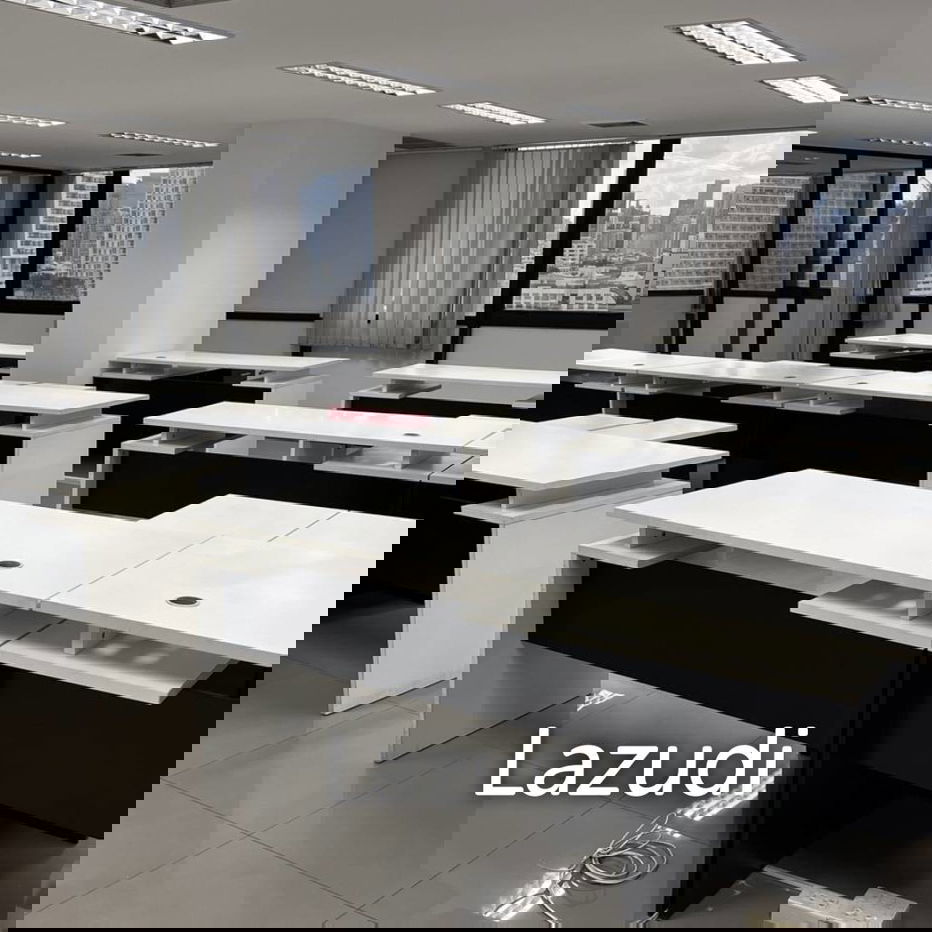 รูป Modern Furnished Office Space in Khlong Tan Nuea Bangkok - รูปที่ 21/28