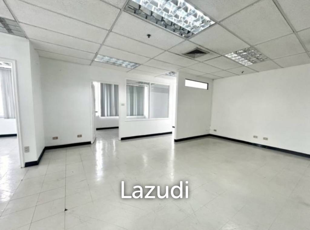 รูป สำนักงานให้เช่า ขนาด 104 ตรม. ที่ Paso Tower ศูนย์กลางธุรกิจ สีลม - รูปที่ 2/4