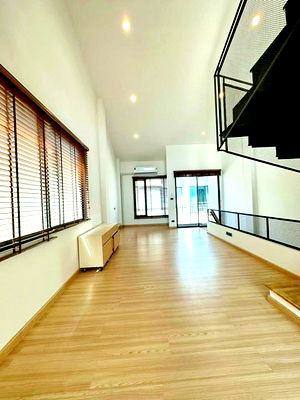 เช่าทาวน์โฮม ปากเกร็ด นนทบุรี : รร.นานาชาติดีบีเอส 3.1 กม. ราชพฤกษ์ ชัยพฤกษ์ ทำเลทองทาวน์โฮมสุดหรู 3.5 ชั้นพร้อมแอร์ทั้งหลัง 3 นอน 3 น้ำ แยก-สาลีโข ราชพฤกษ์