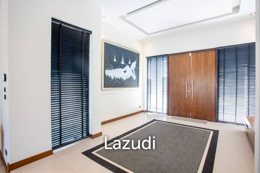 รูป Luxury Modern 6 Bed Pool Villa with Big land plot - รูปที่ 53/86