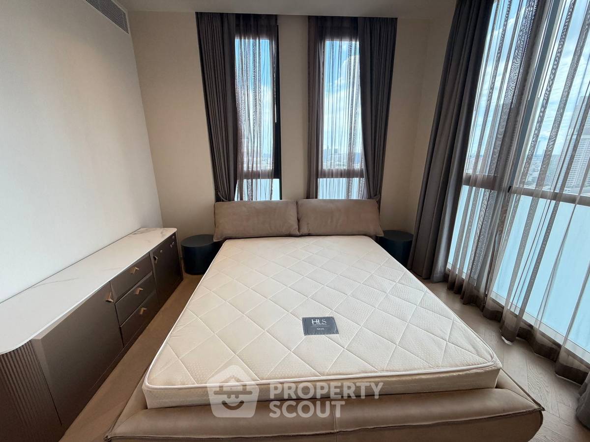 picture 4-BR Condo at The Reserve Sathorn near BTS Sala Daeng (ID 2433499) - 8/24