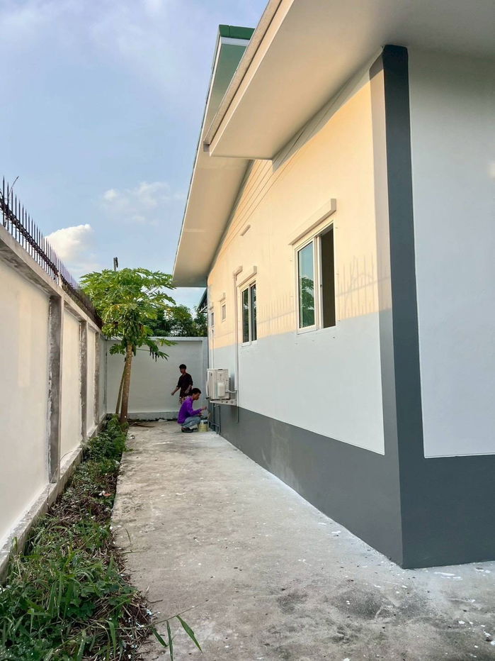 picture  Wat Proi Fon 6 km. Maha Vajiralongkorn Hospital Thanyaburi 14 km.  Lotus Big C 20 km. Electricity and water available. Reservation 50,000 baht. - 1/24