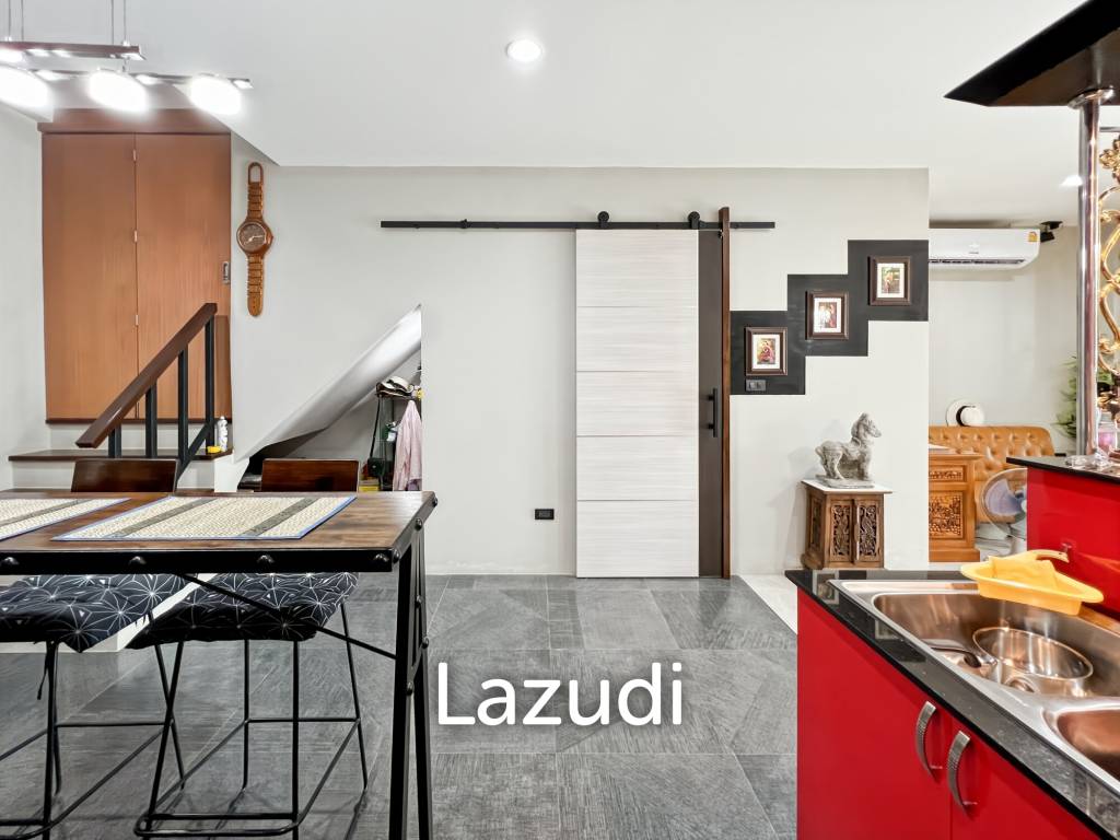 picture Good Investment 6-Bedroom Waterfront Townhouse in Khao Tao Hua Hin - 11/82