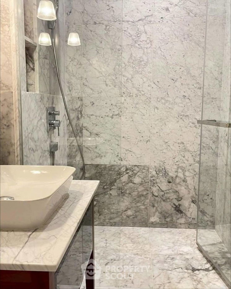 picture 2-BR Condo at Khun By Yoo near BTS Thong Lor (ID 2349758) - 13/13