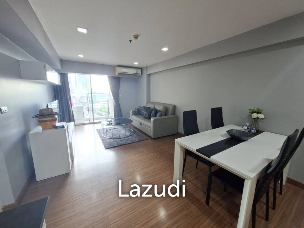 picture Stunning 2-Bedroom Condo in My Resort Bangkok Condominium - 3/8
