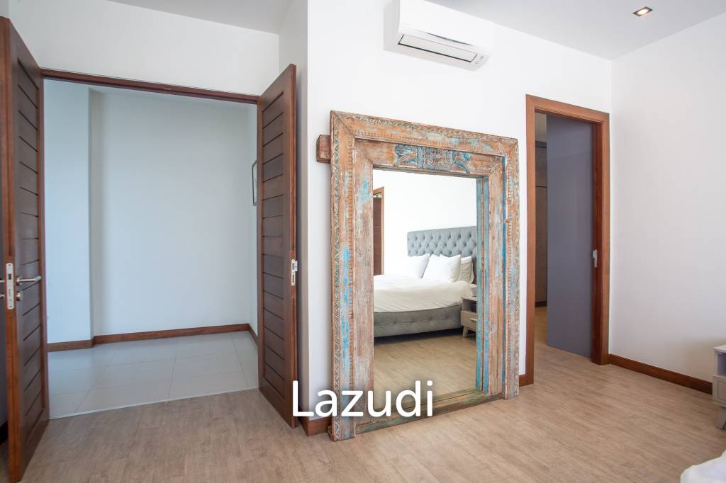 รูป Luxury Modern 6 Bed Pool Villa with Big land plot - รูปที่ 50/86