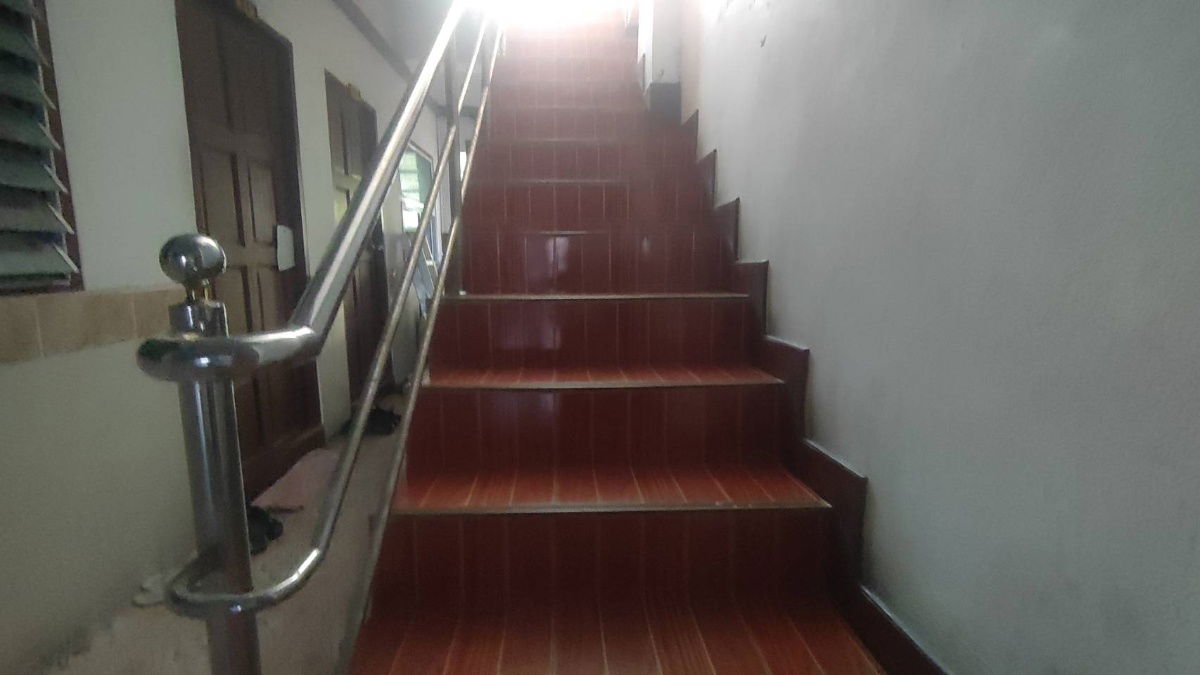 รูป ขายหอพักราคาถูก 6 ชั้น ห้องพัก 36 ห้อง ขาย 12 ล้าน มี 1 ตึก เนื้อที่ 50 ตารางวา ใกล้ตลาดนิคมบางพลี สมุทรปราการ - รูปที่ 11/15