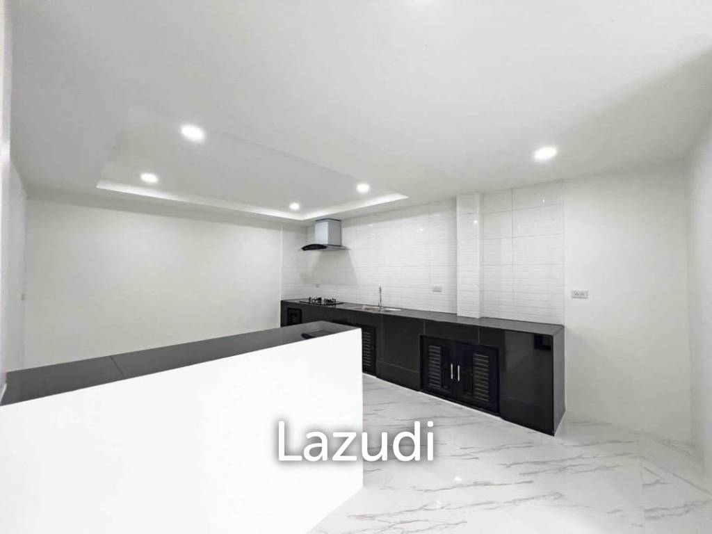 รูป Renovated 4-Bedroom House for Sale Near Robinson Thalang - รูปที่ 5/20