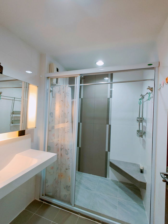 picture ✅18,000THB ✨ Rhythm Ratchada next to MRT Ratchada  - 10/12