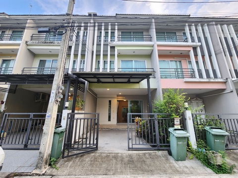 FOR RENT  TOWNHOUSE PROPERTY  19500 BAHT per MONTH