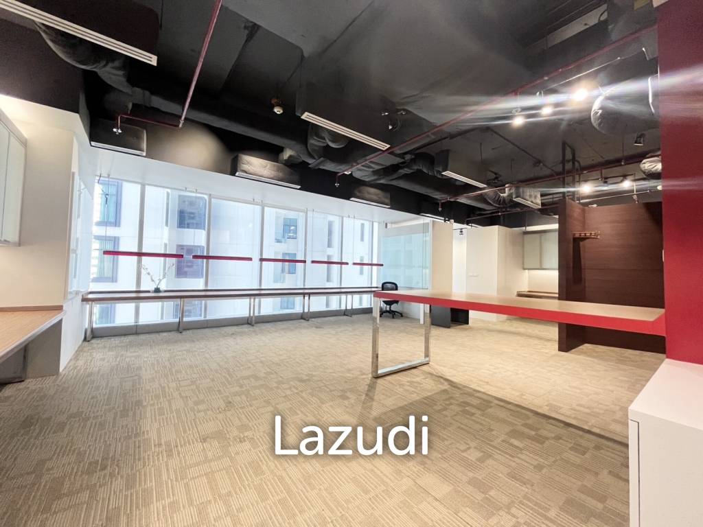 picture Modern Office Space for Rent in Bhiraj Tower Bangkok - 14/14