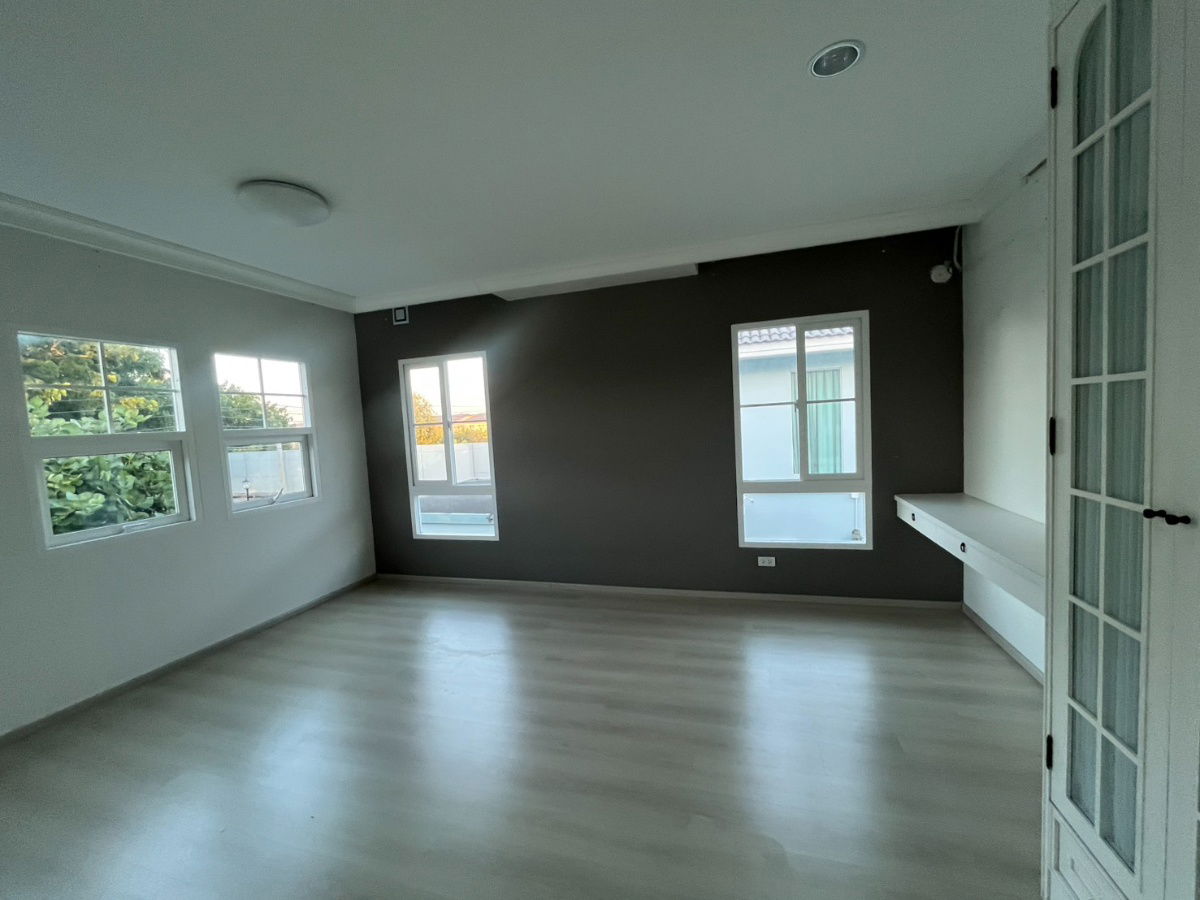 รูป บ้านเดี่ยว 2 ชั้น โครงการ วิลลาจจิโอ ปิ่นเกล้า-ศาลายา (หน้าสวน) ถนนอัจฉริยะพัฒนา 2 ต.ศาลากลาง อ.บางกรวย จ.นนทบุรี (ราคา 4,446,000 บาท ) - รูปที่ 29/44