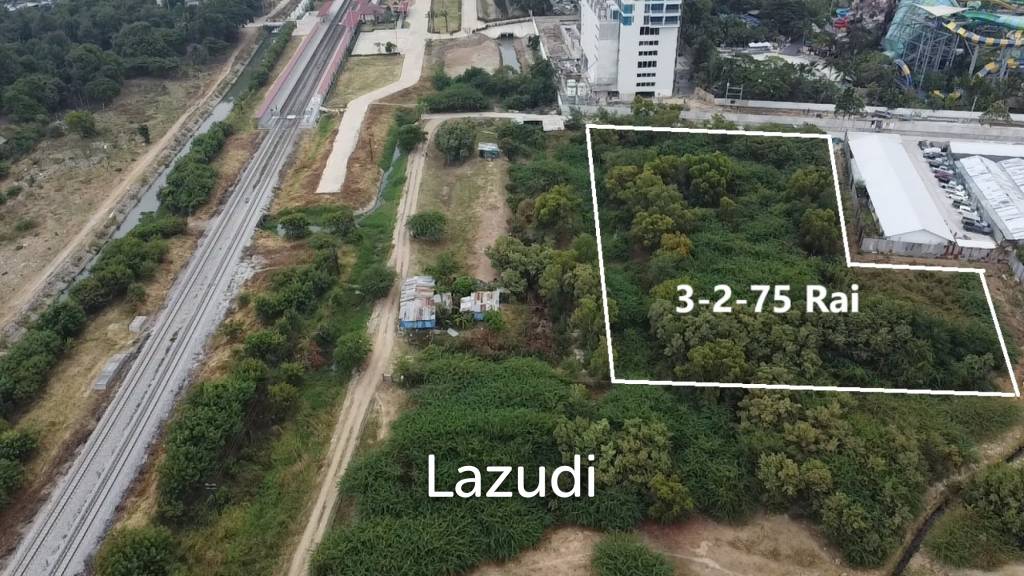 picture Ultra Luxury Land For Sale : 3-2-75 Rai Close to Vana Nava Water Park Hua Hin - 2/4