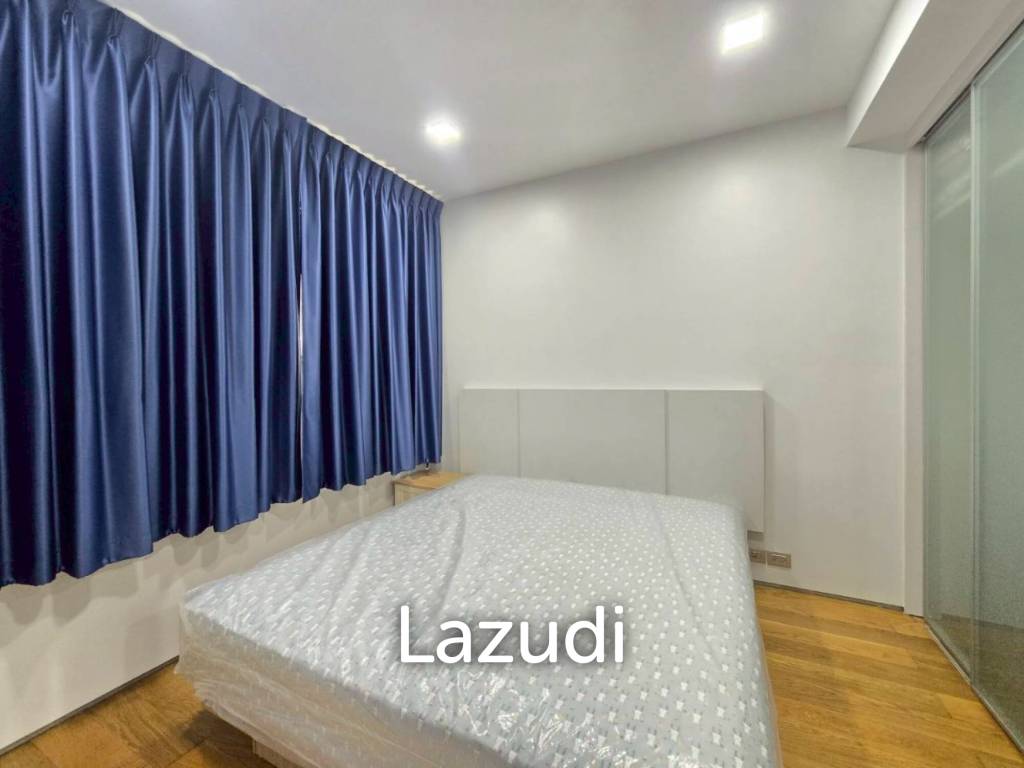 picture 3 Bed 3 Bath 210 SQ.M Ficus Lane Condominium - 27/32