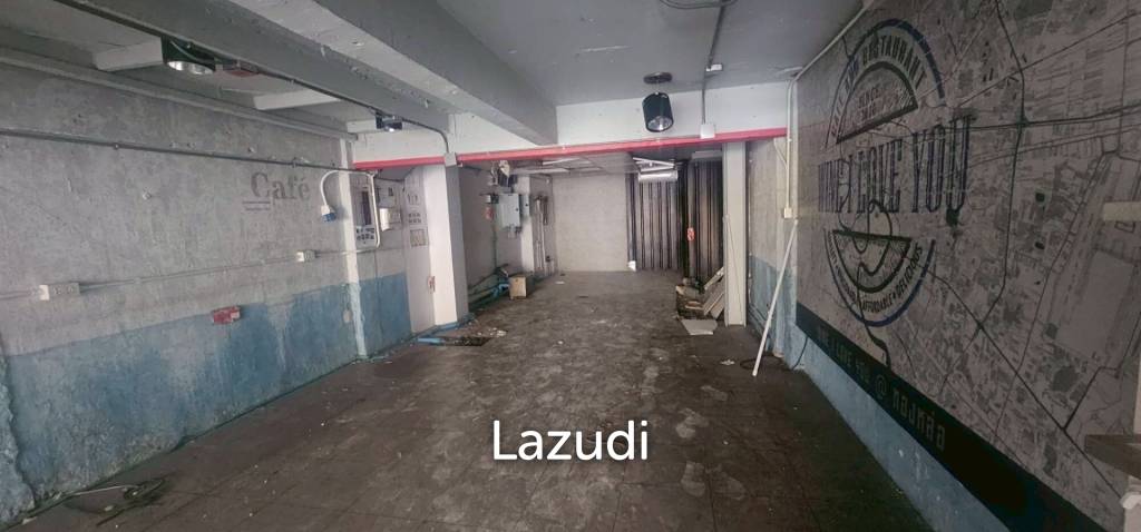 picture Prime Urban Retail Space in Khlong Toei Bangkok - 2/5