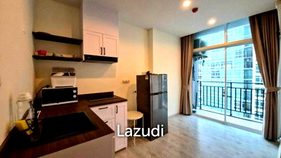 ขายคอนโด : คอนโดหรู 1 ห้องนอน ใกล้ทะเลที่ เดอะทวินทาวเวอร์ พัทยา