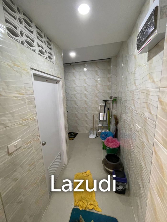 picture Commercial Townhouse for rent in Bang Rak Bangkok - 8/13