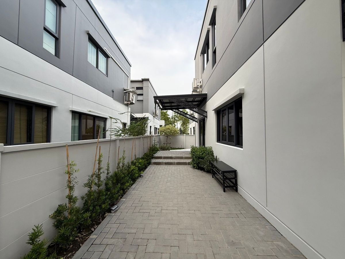 picture S919 [For Sale] Centro Bangna 💰 Price 8,900,000 baht 🚆 BTS Bangna - 3/23