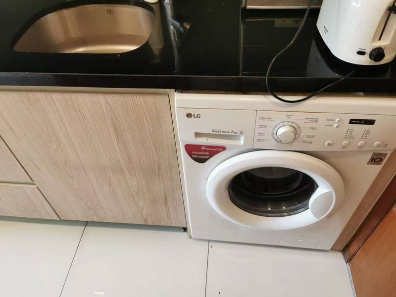 picture Condo for Sale in Pattaya – Laguna Beach Resort 2 | Foreigner Quota, Pool View - 16/17