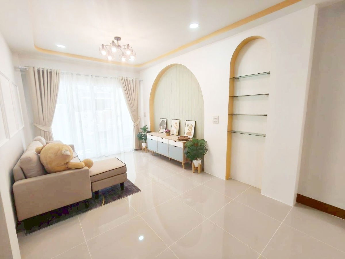 รูป ทาวน์เฮ้าส์ รีโนเวทใหม่ ทำเลดี หมู่บ้าน วรารักษ์ ซ.8 ซอยเลียบคลองสอง 27 ถนนเลียบคลองสอง คลองสามวา พร้อมเฟอร์นิเจอร์ - รูปที่ 4/16