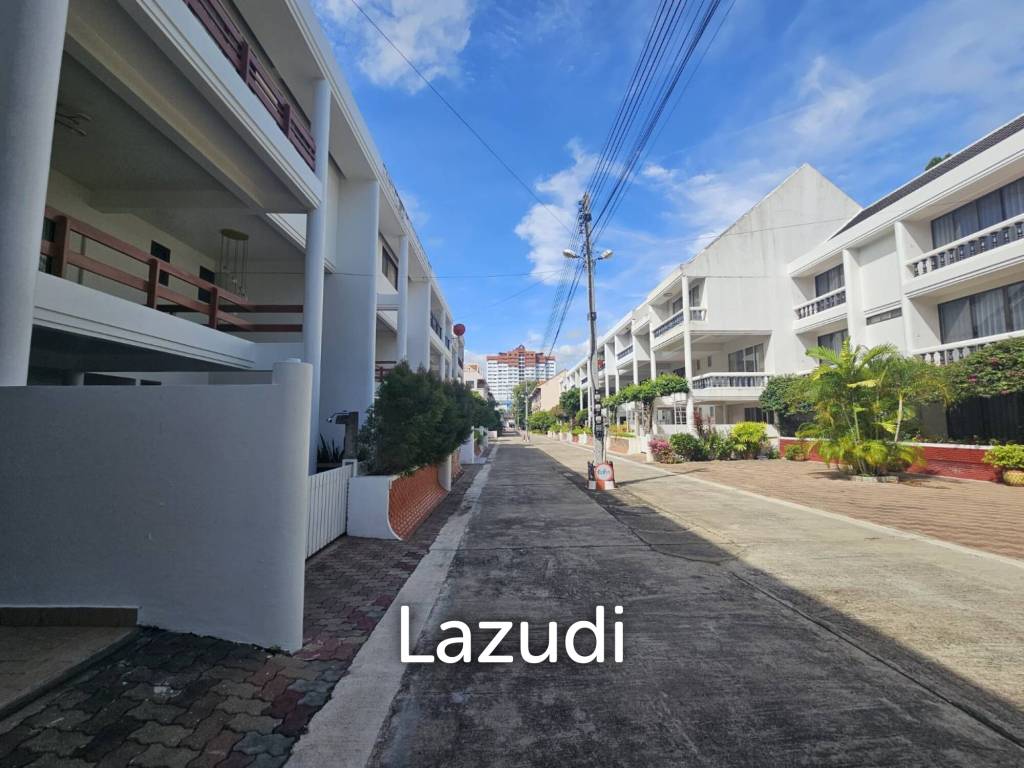 picture BAAN SUKSAMRAAN :  3 Storey townhouse near town and beach - 38/41