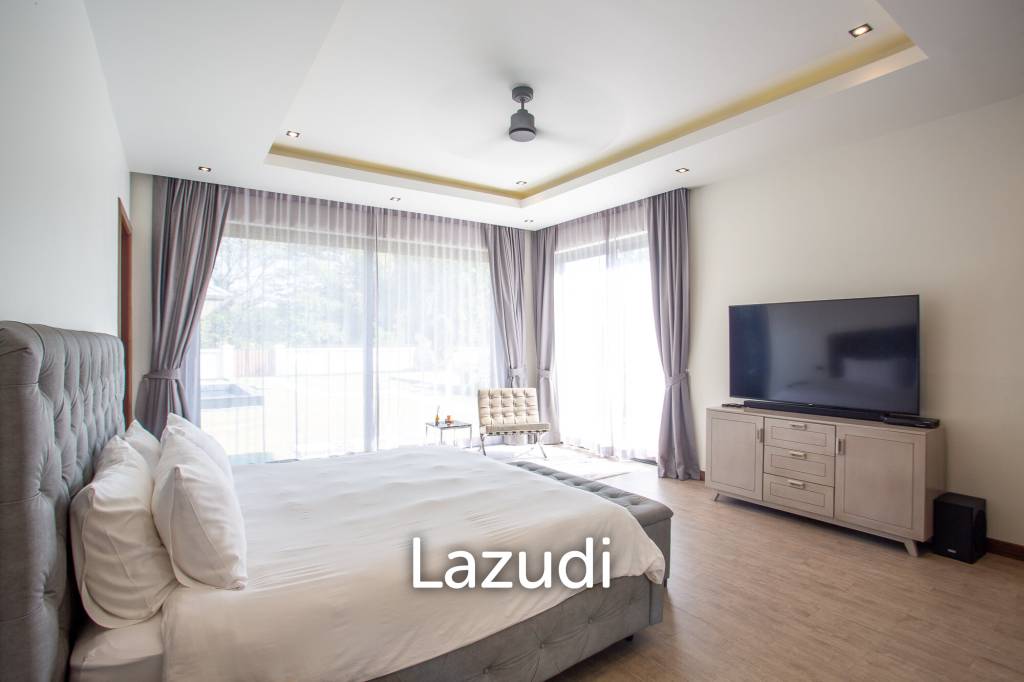 รูป Luxury Modern 6 Bed Pool Villa with Big land plot - รูปที่ 26/86