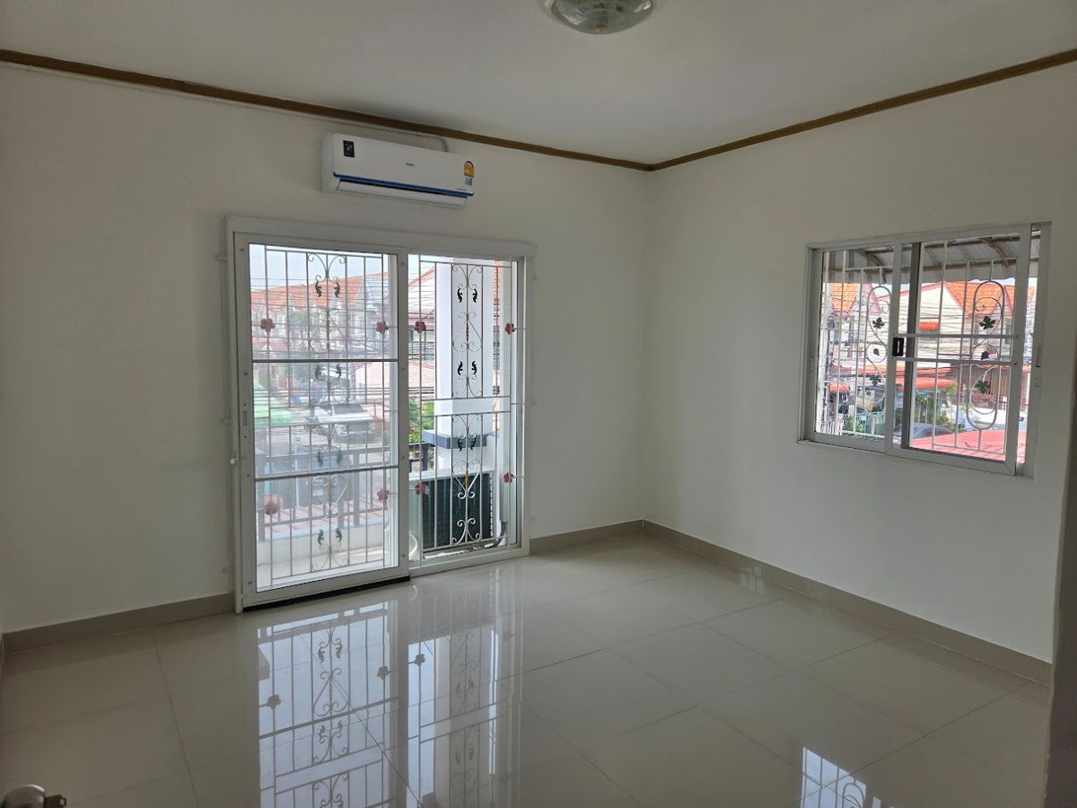 picture Corner house for sale in Siam Niwet Village 2, Pracha Uthit-Khu Sang - 11/15