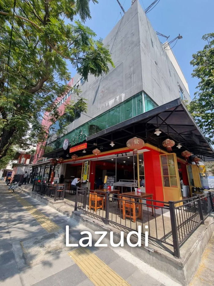 รูป Turnkey 5-Storey Corner Building for Rent – Sathorn Area - รูปที่ 1/9