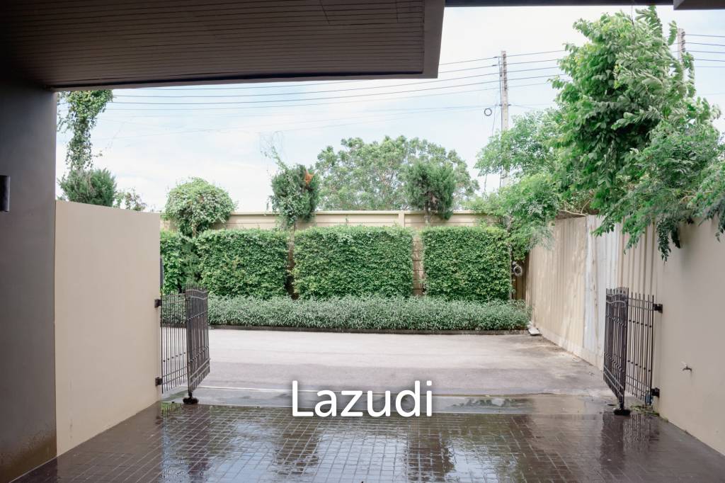 picture AMORE : Stylish 3 Storey Townhouse in Hua Hin 112 - 33/42