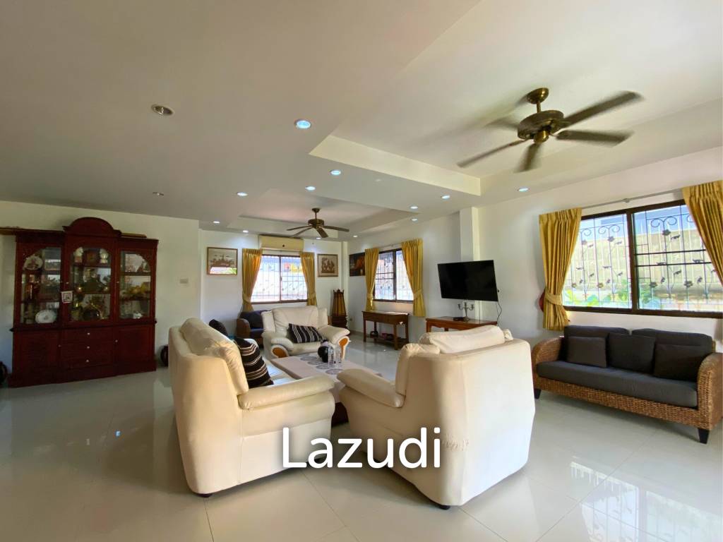 picture 4 Bedrooms 3 Bathrooms 250 SQ.M. Eakmongkol 2 - 4/36