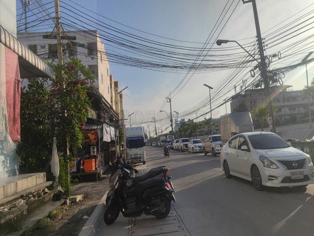 picture Cheap Old Dormitory for Sale, 5 Floors, 2 Buildings, 145 Rooms, THB 35 Million, Land Size 260.7 sq.w., Bang Phli Industrial Estate, Samut Prakan - 12/23