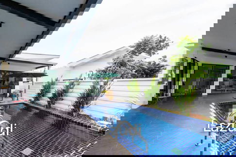 PHUMONTRA : Modern Pool Villa at Wang Phong, Pranburi