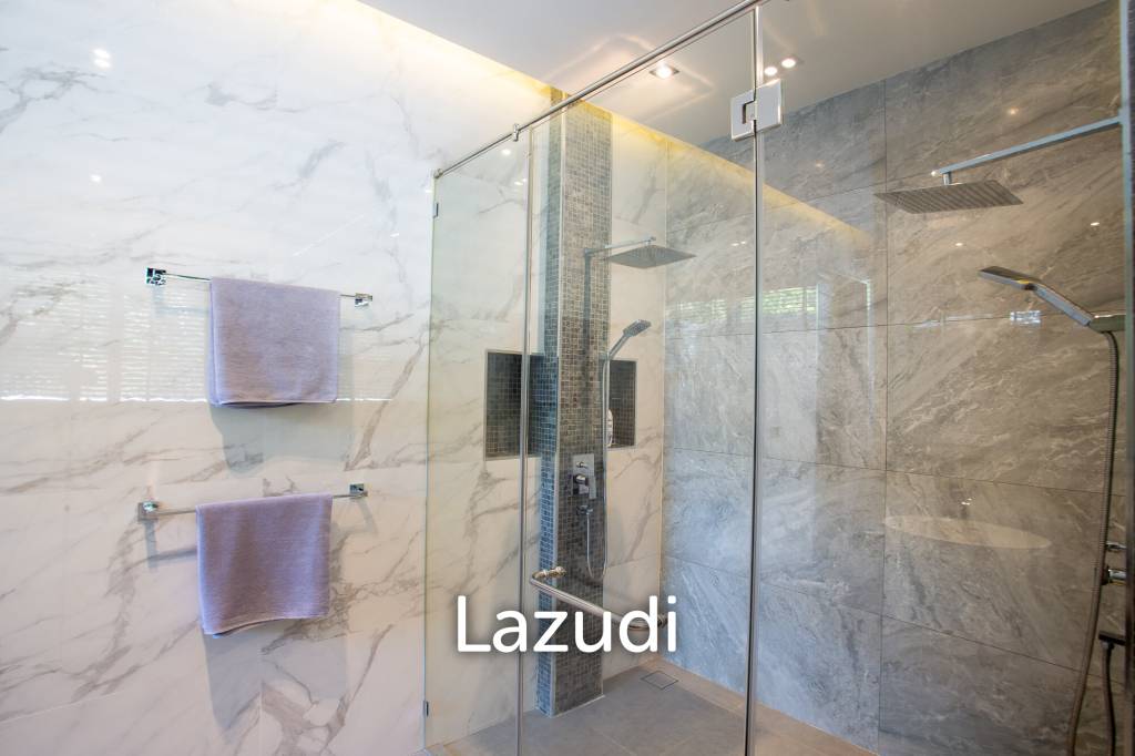 รูป Luxury Modern 6 Bed Pool Villa with Big land plot - รูปที่ 40/86