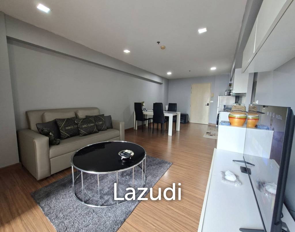 picture Stunning 2-Bedroom Condo in My Resort Bangkok Condominium - 2/8