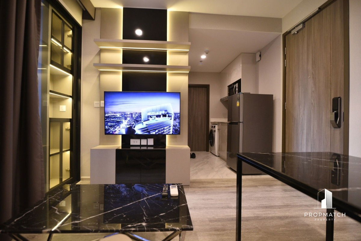 รูป PM035275✨Flash Deal ✨Ideo Mobi Asoke  ( 1Bed 1Bath 35SQM.) แต่งครบพร้อมอยู่ !! เพียง 26,000 บาทต่อเดือน Tel.0981315848 @propmatch - รูปที่ 2/7