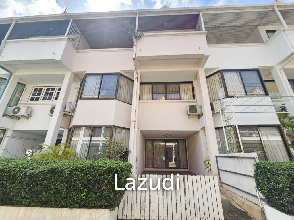 picture BAAN SUKSAMRAAN :  3 Storey townhouse near town and beach - 37/41